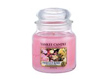 Candela profumata Yankee Candle Fresh Cut Roses 411 g